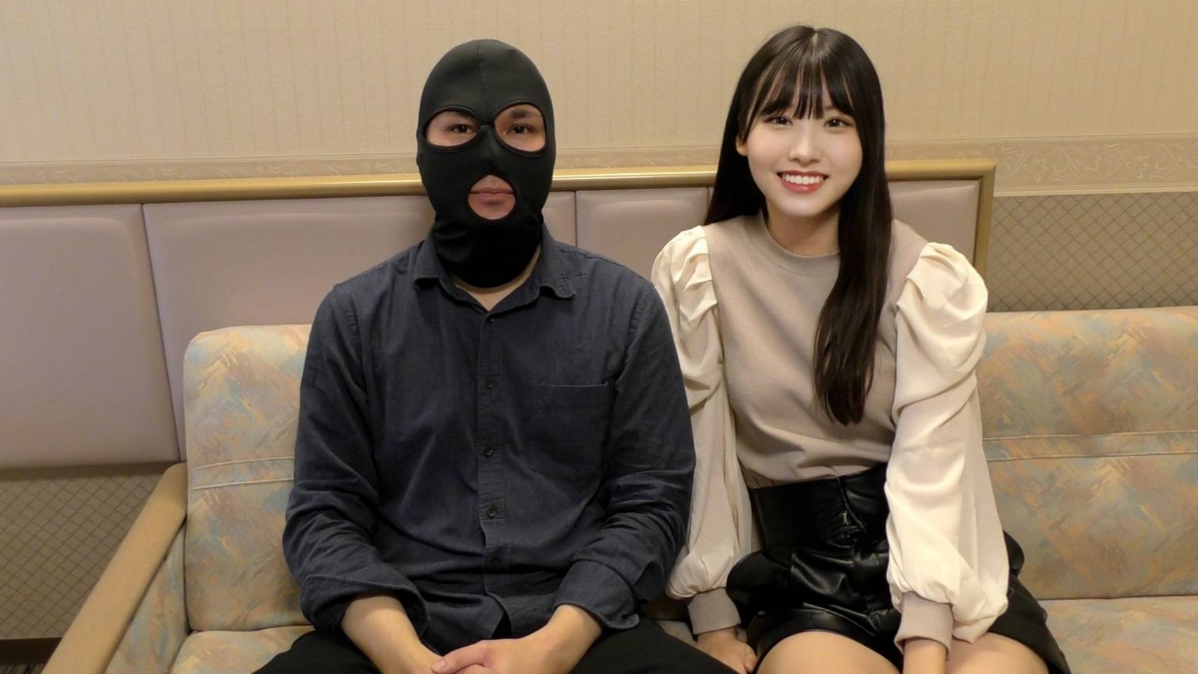 FC2-PPV-4343745 １２、みおちゃんハロウィンコスプレで素人さんと中出しエッチ！**sqpnnjssz 特大ボリュームの合計約１２０分の長尺２セックス！ Sample 1