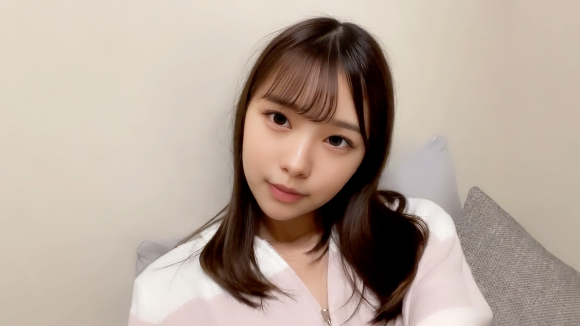 FC2-PPV-4345618 【数量限定】**sqpnnyjpz 初公開♡︎自撮りしながら下でオナニーをしちゃってました... Sample 5