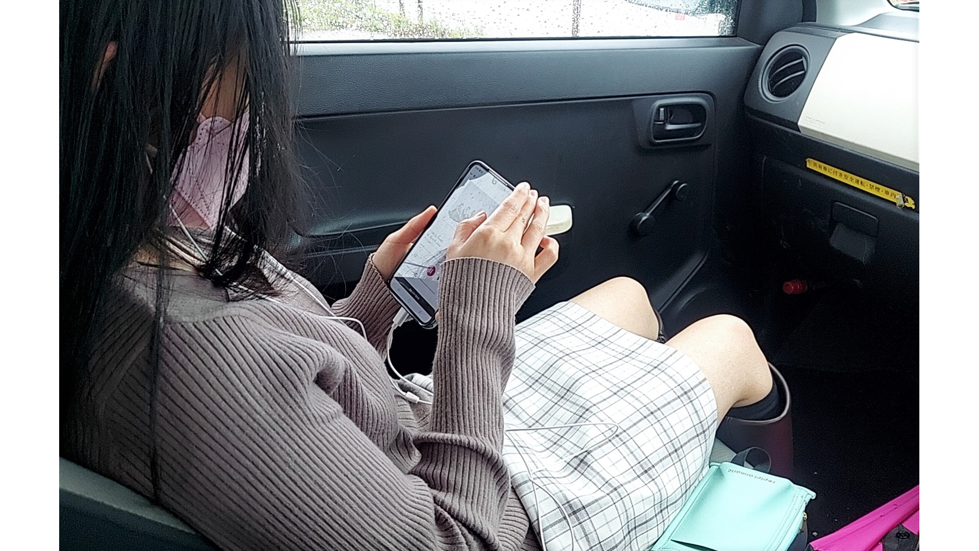 FC2-PPV-4349820 SNSで知り合った***oypsnzzyy まさにアレな子とのオフパコをこっそり撮影しました Sample 1