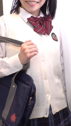 FC2-PPV-4352409 【一部始終】***oypsnzzyx 反則級の可愛さ。内申稼ぎにやっている肉体接待 Sample 4