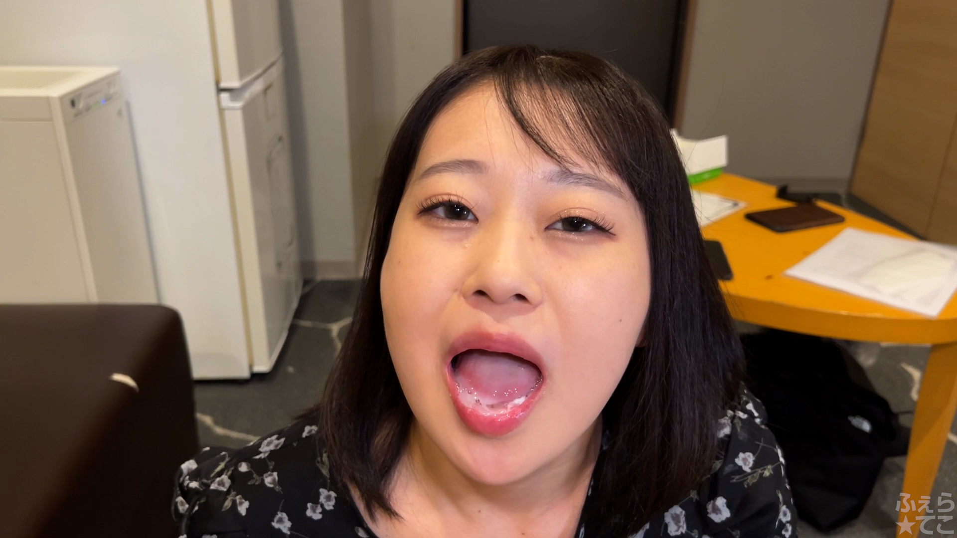 FC2-PPV-4355548 低身長美**が一生懸命にノーハンドフェラで咥える姿が健気！**psojpnxjjo Sample 10