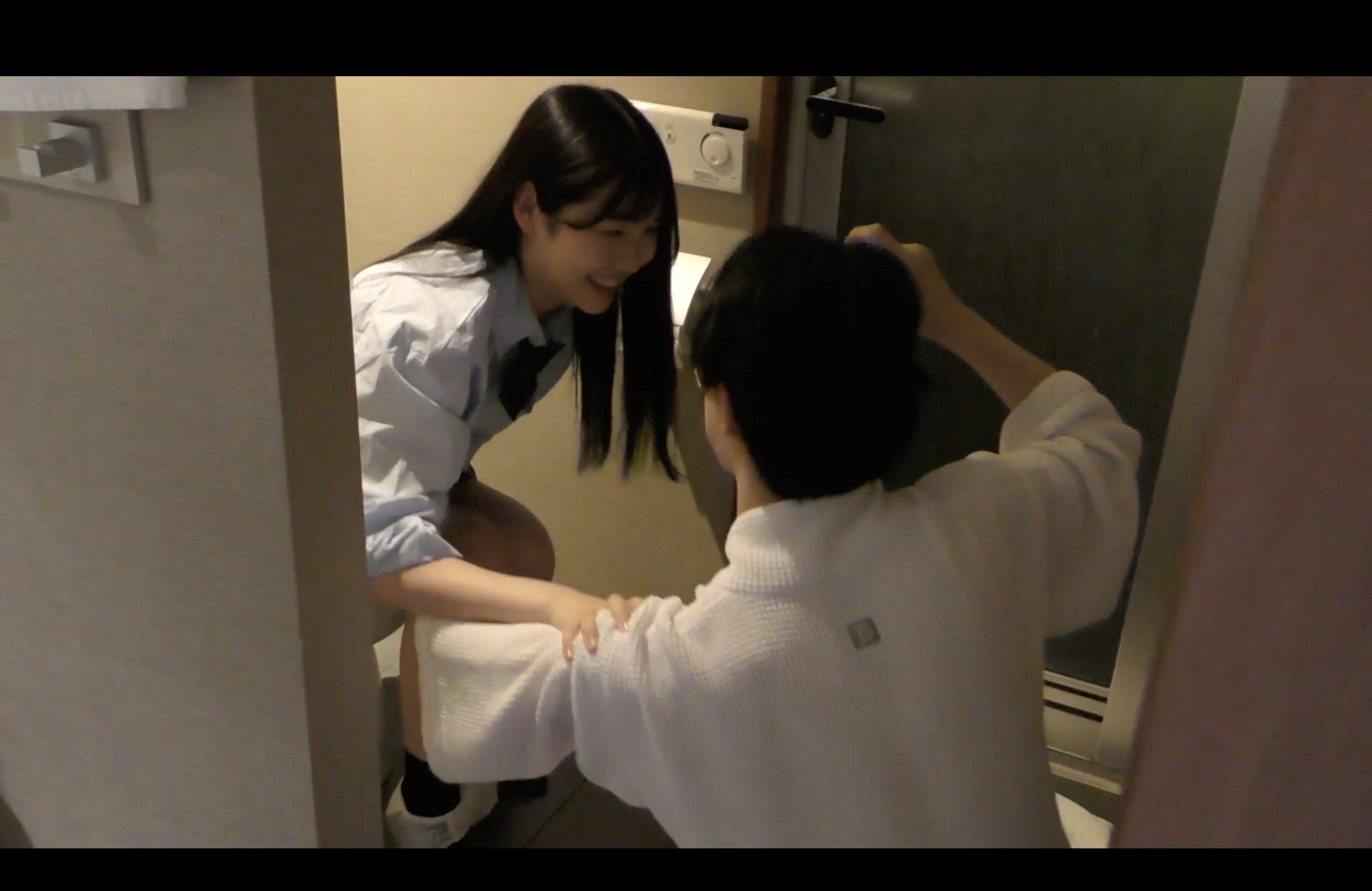 FC2-PPV-4360834 みおちゃん１２***oypsxpqzs 本セット① Sample 1