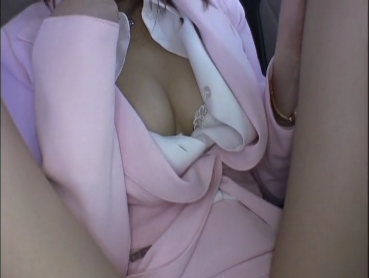 FC2-PPV-4404620 【個撮】**sqpnnyjj* スタイル抜群の美巨乳ギャルOL。カメラを向けられ照れながらも秘密のエッチなビデオに出ちゃいます。 Sample 1