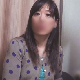 FC2-PPV-4413580 清楚な美人奥さんがセンズリ鑑賞。**sqpnnjooo 服を脱いでエロい身体をオカズにさせてくれました。