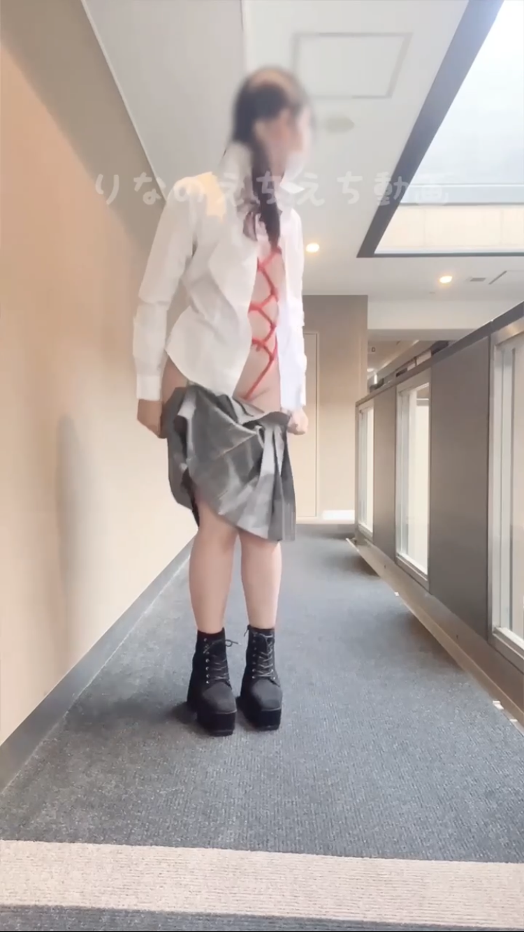 FC2-PPV-4419079 【女子大②りなのえちな自撮り】**sqpnnj*py 制服の下はノーパンノーブラで亀甲縛り…ビジホの廊下で制服脱いで全裸になってから浴衣羽織ってオナニー…そのまま露出しながら歩いて部屋の前でまたオナニーしちゃった… Sample 2