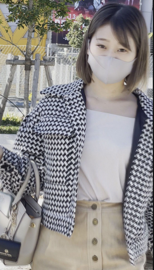 FC2-PPV-4427474 撮影バレ！**sqpnnj*py 公園にいたパンチラしそうなミニスカ見てたら自らスカート捲り上げてきた痴女・・・* Sample 3