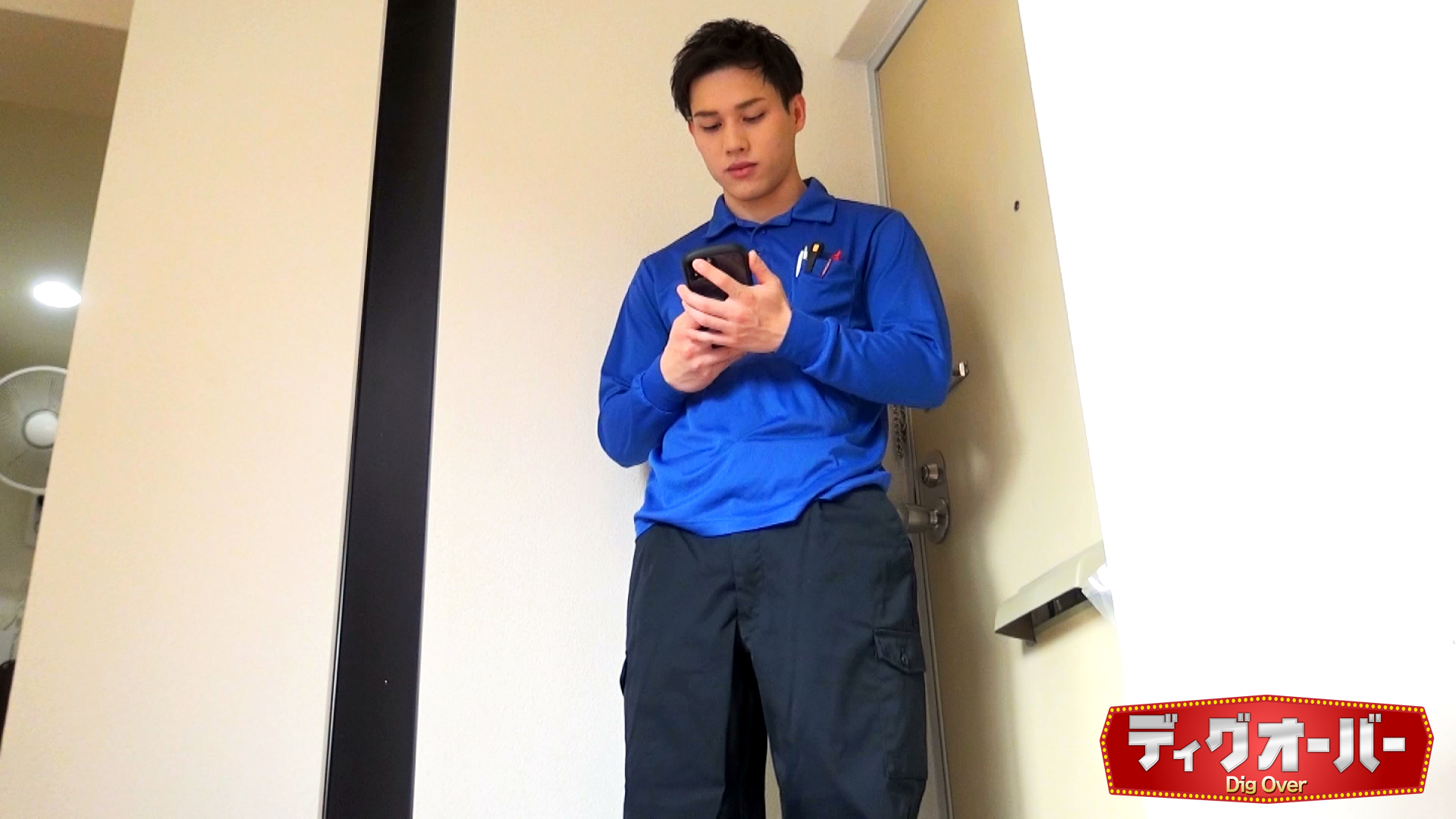 FC2-PPV-4431737 【集荷に来た配達員を部屋に招き入れお茶を飲んでもらうと・・・**して好き放題遊んでみた。】**sqpnnjo*n Sample 2