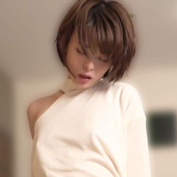 FC2-PPV-4438475 【パイパン】**sqzzq*xoz 人気No.1だった元メイド莉奈ちゃんに禁断の遊戯で大量濃厚生中出し Sample 1