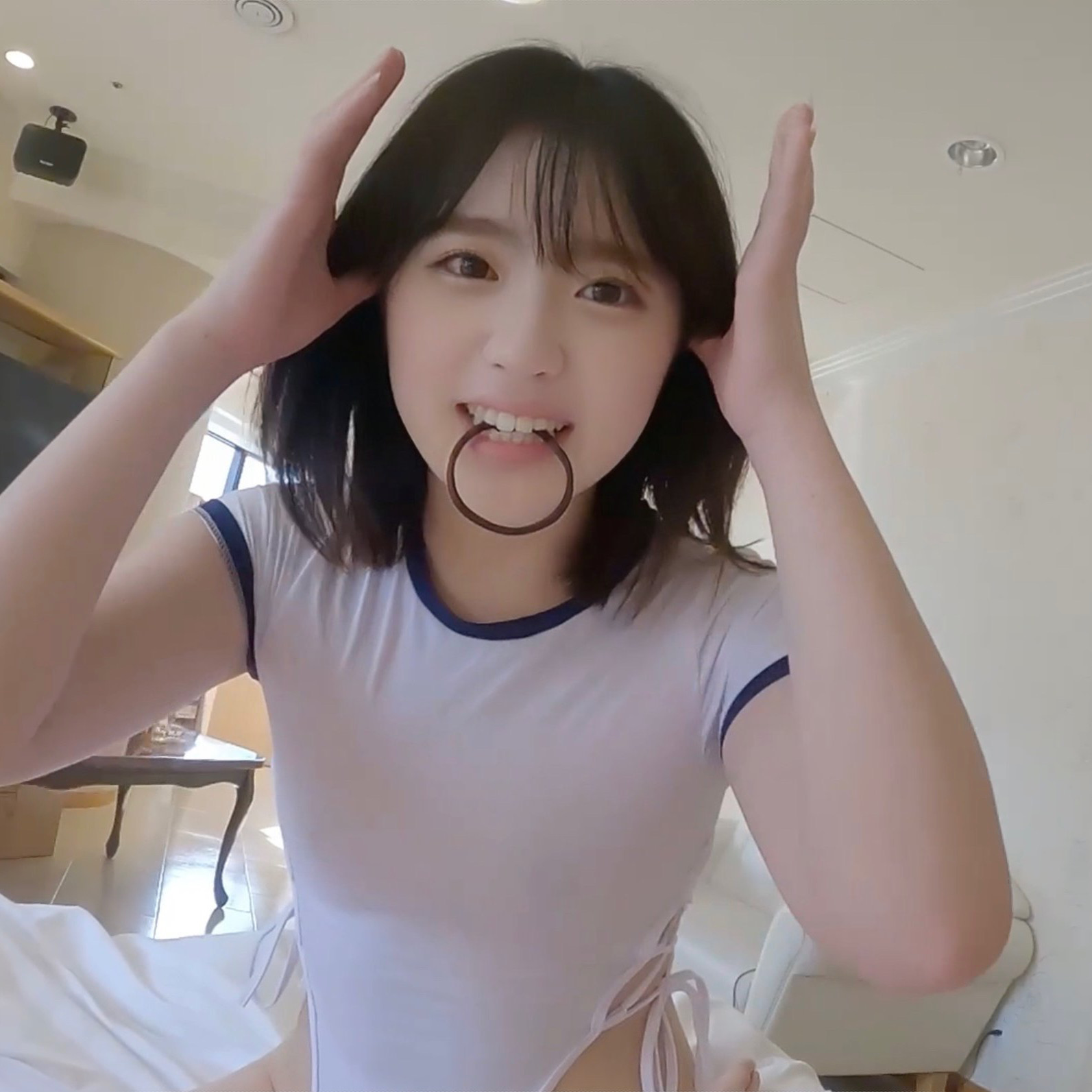 FC2-PPV-4440264 80%OFF!なつきちゃんの白レオタード姿は天使でした！**zzpznzzyyn 髪をかきあげお口いっぱいに頬張りました Sample 1