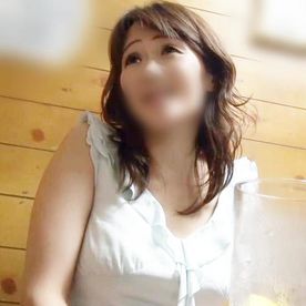 FC2-PPV-4452715 《人妻》***oypszjnqp 溢れんばかりのマン汁が音を立てまくる熟女のドエロセックス◆巨根チ○ポでのけ反りイキ！大量ザーメンどっぷり！