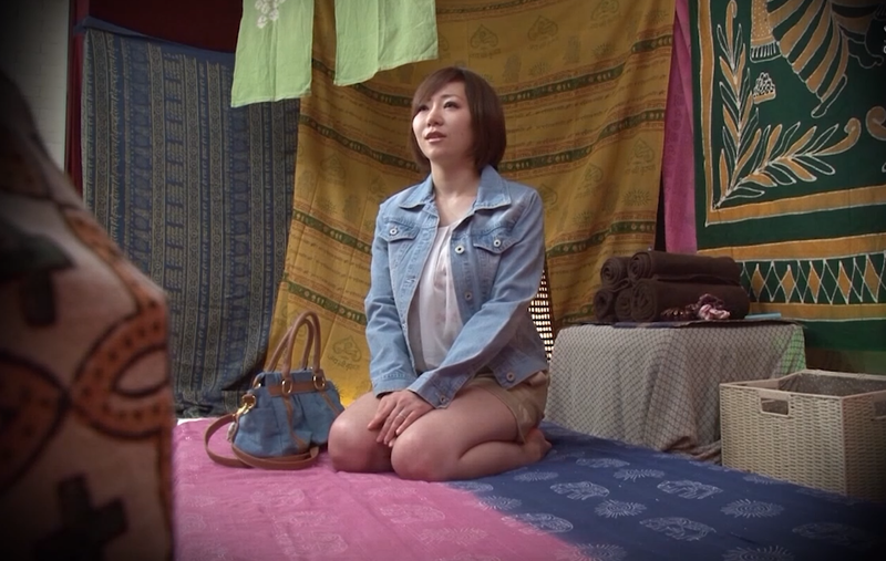 FC2-PPV-4460217 【レビュー特典有】**sqpnnjqyq 日本語ﾜｶﾘﾏｾｰﾝ!!異国のマッサージ師のテクに悶え中出しされちゃう人妻…♥ Sample 1