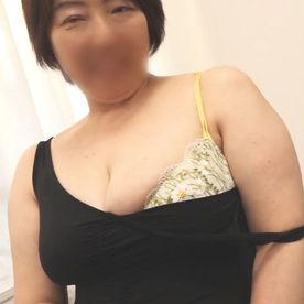 FC2-PPV-4464234 【ぽっちゃり】***oypszjxqp デカ乳＆肉厚巨尻なおばさんの浮気SEX。極小ビキニ姿で本気イキ。