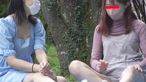 FC2-PPV-4472111 公園パンチラ１２　透け透けパ**psojpnqopj ンツで奥が見えそうな女 Sample 1