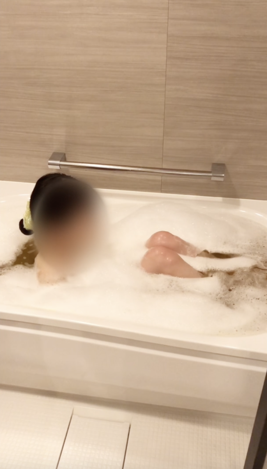FC2-PPV-4472818 スレンダー色白女子大**sqpnnjyxy 生の入浴シーン Sample 9