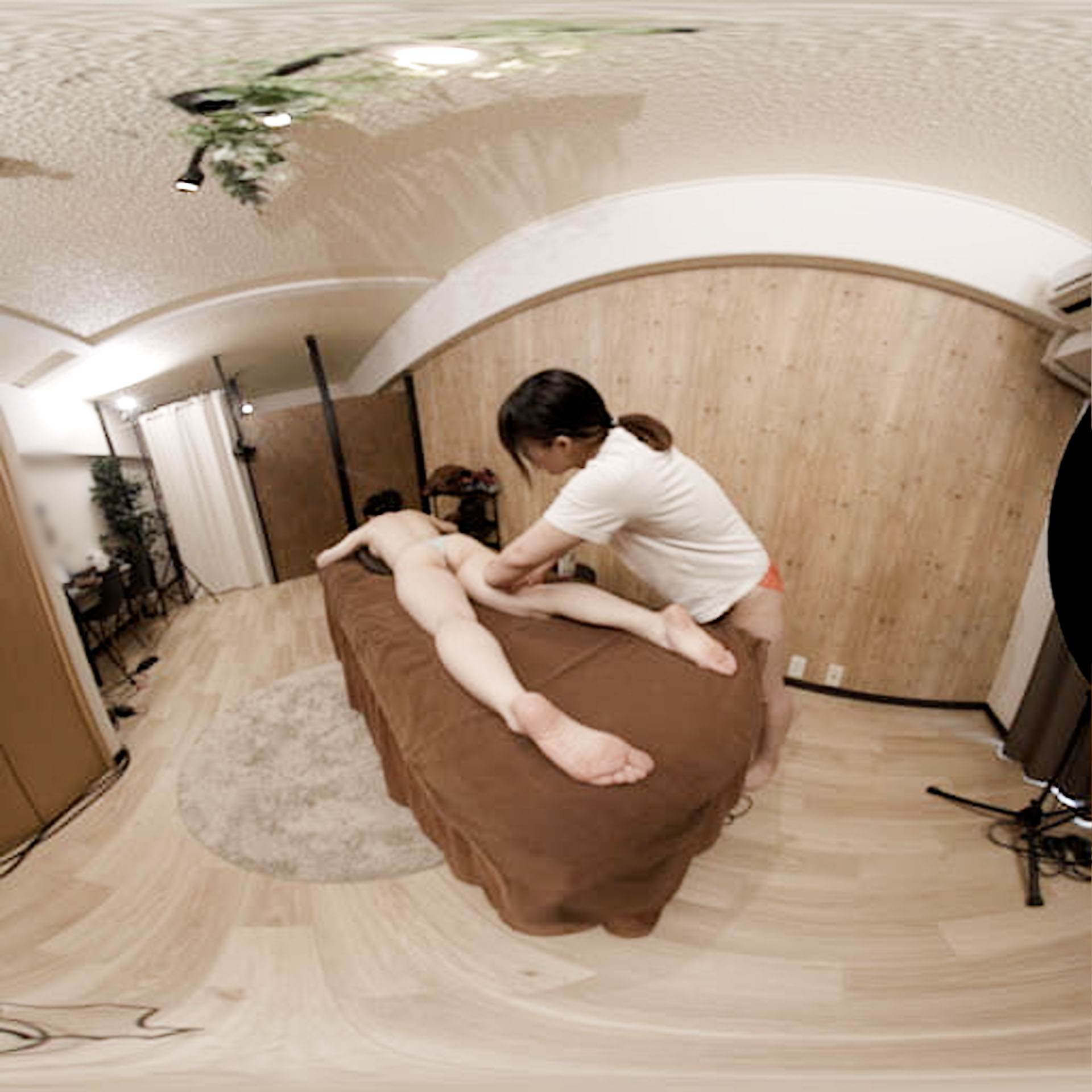 FC2-PPV-4474750 【180VR3D】***oypsnzxzx 美ボディ人気ママモデルこはるさんに女同士のメンエス講習　VR版 Sample 2