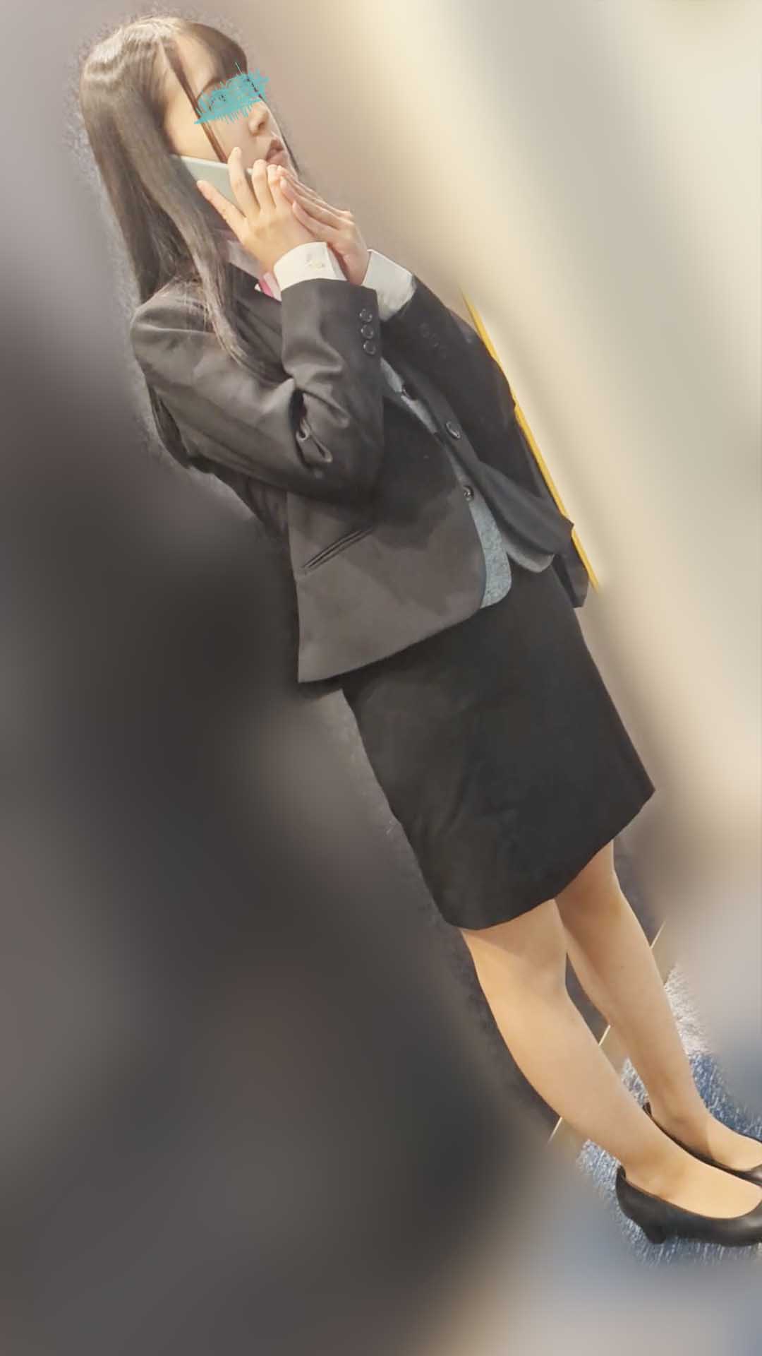 FC2-PPV-4474992 【裏入手06】**sqpnnjqyy ホテル侵入／添乗に来てたあの大手旅行会社美巨乳新人ツアコンに早朝侵入中出し！（都内シティホテルP） Sample 2