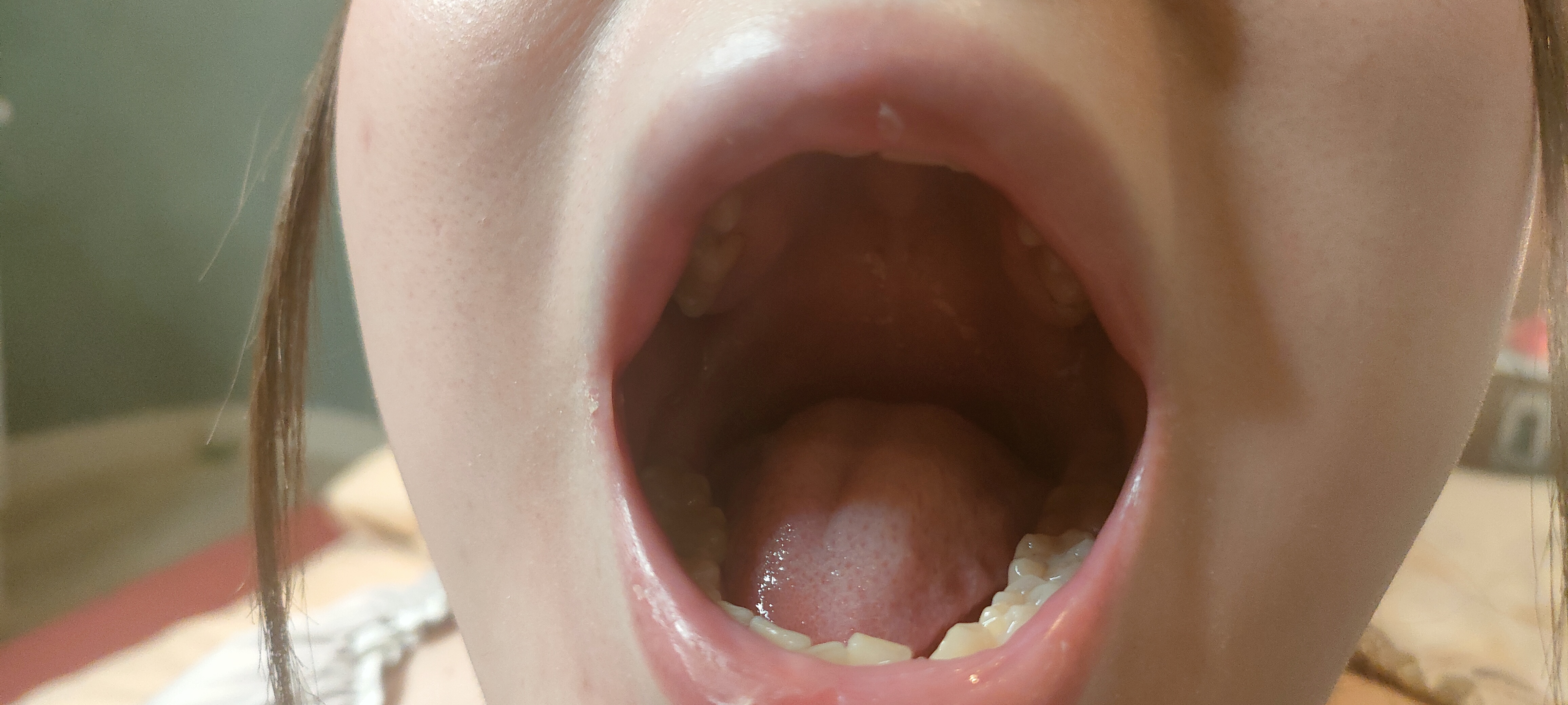 FC2-PPV-4479716 50%OFF!【顔舐めSEX】**sqpnnyjsq 【初撮り】顔面犯してあげる♡ チア部の美女JDに鼻顔舐めで唾液塗れにされながら、ピストン騎乗位＆正常位で金玉の精子を空にされる男 Sample 3