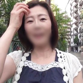 FC2-PPV-4491005 【熟女】**psojpnqpqy ショートヘア‐の似合う、54歳熟女。さちこさん。美白の巨乳おっぱいを持つ上品人妻を巨根でハメ倒す！たっぷりマ●コに中出し。