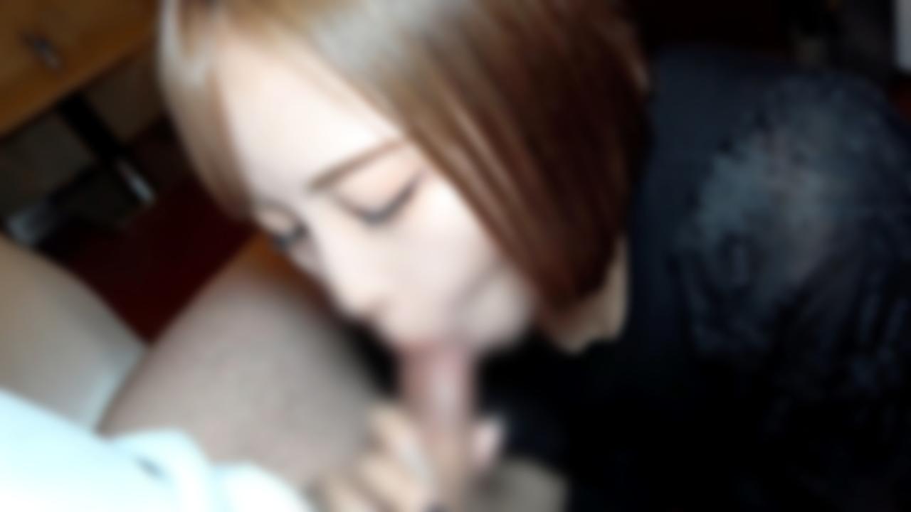 FC2-PPV-4498665 【無】**sqpnnyj*s 童顔で美巨乳、超グラマラスでいやらしぃBODYの美女とプライベートハメ撮り中出し二回戦！出会って即フェラ、騎乗位から正常位で中出しとベッドで色んな体位で二回目の中出し！※特典高画質 Sample 2