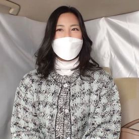 FC2-PPV-4627353 《中出し》**zoqnqqqxox 美尻を持つスレンダー清楚人妻（32）◆清楚な見た目とは裏腹に恥ずかしい行為に興奮するタイプ！秒速で昇天する超敏感スレンダー人妻にドップリ中出し！