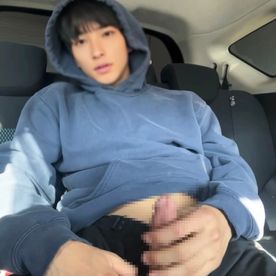 FC2-PPV-4647373 【ど変態ノンケ】**pyoyzsq*yn ガチ素人イケメンの車内オナニーを撮影して貰いました！精子がどくどく垂れ流れる射精シーンがえろすぎる！？