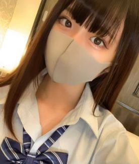 FC2-PPV-4676034 透明感あふれる白玉美白のスレンダー美女りかちゃん！人生初ハメ撮り！