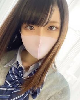 FC2-PPV-4676035 【復刻版】透明感あふれる白玉美白のスレンダー美女りかちゃん！人生初大量顔射！【期間限定再販】