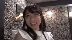 FC2-PPV-4677248 【期間限定90％OFF!】部屋に入って2分でち◯こを咥える友達の彼女とのセックスが最高にエロかった件/国外向けver