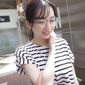 FC2-PPV-4678807 保育園の同級生と結婚したGカップ美人妻　初めての他人棒挿入　大量射精で妊娠して純愛崩壊