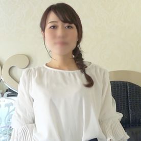 FC2-PPV-4680418 【不倫】真っ白美肌で清楚さ満載なアラフォー人妻。 お淑やかな佇まいが生ハメで崩壊！ 舌を出しながら＜アヘ顔＞イキし、中出しで歓喜の膣痙攣！