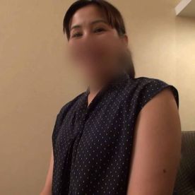 FC2-PPV-4682525 【個撮／人妻】上品で清楚な熟女妻。普段旦那には見せない淫乱姿を見せてくれて、何度も絶頂しちゃってました。