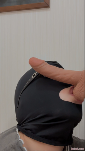 FC2-PPV-4683107 ねっとりフェラ　ディルドを金玉からカリまで優しく舐める