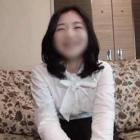 FC2-PPV-4685711 【熟女】清楚。上品。50歳。スレンダー。さえこさん。おチ○ポを愛おしそうに舐め上げるフェラチオ。ピストンされる度に悩ましい顔つきで快感を貪る。