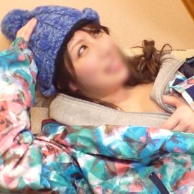 FC2-PPV-4685937 【ハメ撮り】モチモチEカップのS級美人をハメ撮り。 ＜潮吹き＞するほどバックが好きなマゾ体質。 あまりにも気持ちよさそうだったので、勢いで＜中出し＞