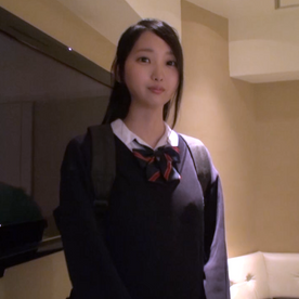 FC2-PPV-4689134 夢はモデルになること　まだ将来のある完全素人に、初めてイク感覚を分からせた貴重映像。