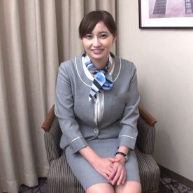 FC2-PPV-4690032 【大手航空会社】清楚系美人CAの仕事終わりすぐに制服脱がして快楽イキさせてみた　巨乳美女の痙攣本気イキオナニー鑑賞、数回に渡る大量潮吹き、垂れるほどのたっぷり中出し記録。