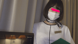 FC2-PPV-4691358 【ホテルウーマン】一生懸命働きながら見えてしまった乳首と素足並み薄々デニールストからのパンチラ
