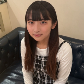 FC2-PPV-4698083 【至高の初体験/４K特典】6年間ソフトボール一筋だった18才の初めてを撮影＆中出し♪
