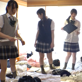 FC2-PPV-4698269 女だけの空間で油断しきった女たち(お風呂・大部屋での着替え映像など♥\)２