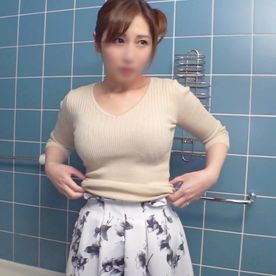 FC2-PPV-4700661 【人妻】巨乳、美人でルックス最強な40歳奥様”ゆりえさん” 4年セックスしていないこと、旦那よりもはるかにデカチンで性欲暴走して腰を振りまくっての連続イキ。