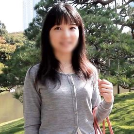 FC2-PPV-4700973 《中出し》33歳・専業主婦・清楚人妻◆真昼のホテルで浮気セックス！美味そうな豊満デカ尻を震わせ連続イキ！どっぷり膣内射精！