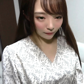 FC2-PPV-4701516 看護師志望の18歳　真面目過ぎる才色兼備な美女が妊娠確定した大量射精映像