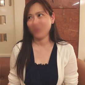 FC2-PPV-4704548 【熟女不倫】ぽっちゃりふわふわ巨乳♡清楚妻が他人チンポで善がり狂う。
