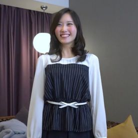 FC2-PPV-4706375 水着モデルのバイトと聞かされて派遣された、スタイル抜群のゆうちゃ◯似のカナちゃん２１歳