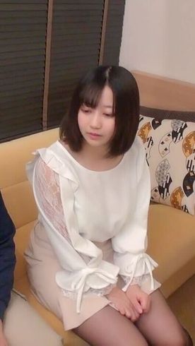 FC2-PPV-4709190 【素人ハメ撮り】おじさんに人生相談していた21歳音大生がハードなセックスで潮吹き超絶アクメ