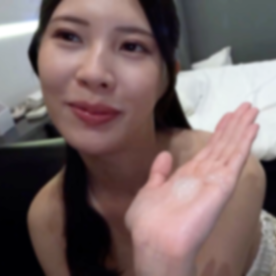 FC2-PPV-4717435 元モデル部署違いの先輩27歳。即尺口内射精でごっくん、全部出し切るまで搾り取られた映像。