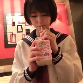 FC2-PPV-4717811 小柄な身体に不釣り合いな程に肥大化したHカップ爆乳１８歳　二回り以上歳の離れおじさんのド級の変態行為に困惑するも大人の一物に抵抗できず痙攣イキ※初回購入限定zipレビュー特典付き