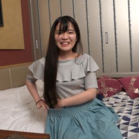FC2-PPV-4718406 【個人撮影】150cm小顔スレンダー体型の21歳JDの初心な反応をおさめた貴重映像。