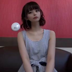 FC2-PPV-4720192 全ての男を虜にするアイドル志望18歳。手で一周しそうな細いくびれを掴んでガン突きで痙攣イキ、妊娠不可避の最奥中出し。