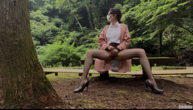 FC2-PPV-4728821 ノーパン網タイツで野外オナニー